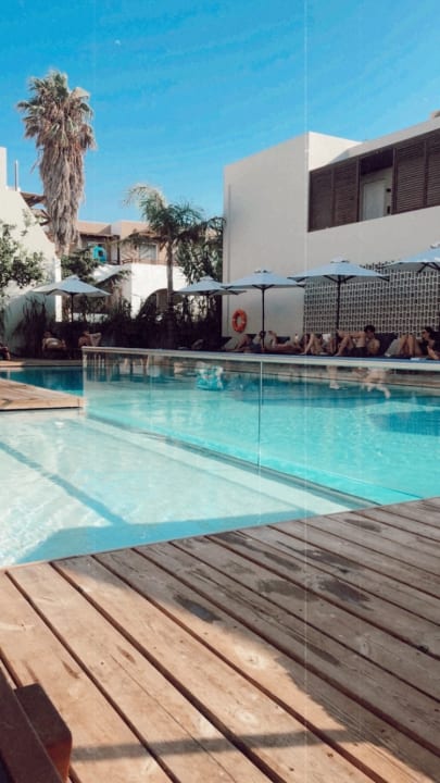 Pool Sentido More Meni Residence & Suites