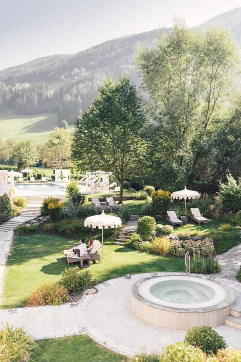 Gartenanlage Alpenpalace Luxury Hideaway & Spa Retreat