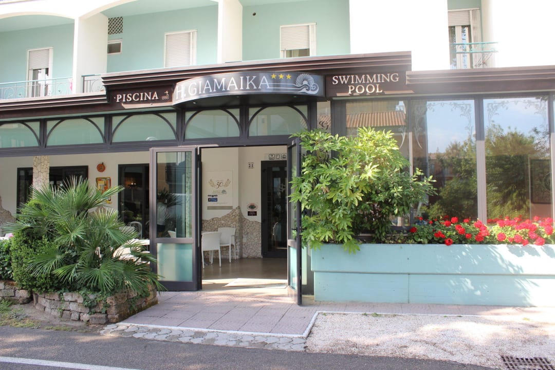 Eingang Hotel Giamaika