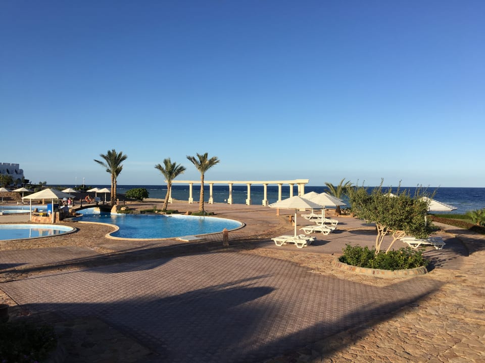 Pool Three Corners Equinox Beach Resort