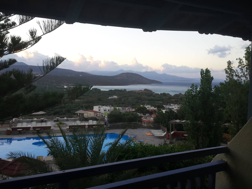 Widok na morze Elpida Village