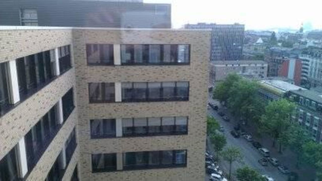 Blick aus dem Fenster Motel One Hamburg-Alster