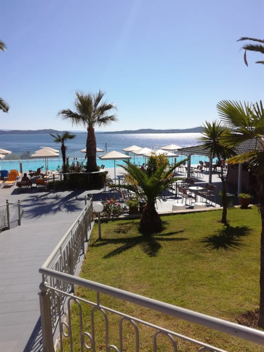 Pool Akrathos Beach Hotel