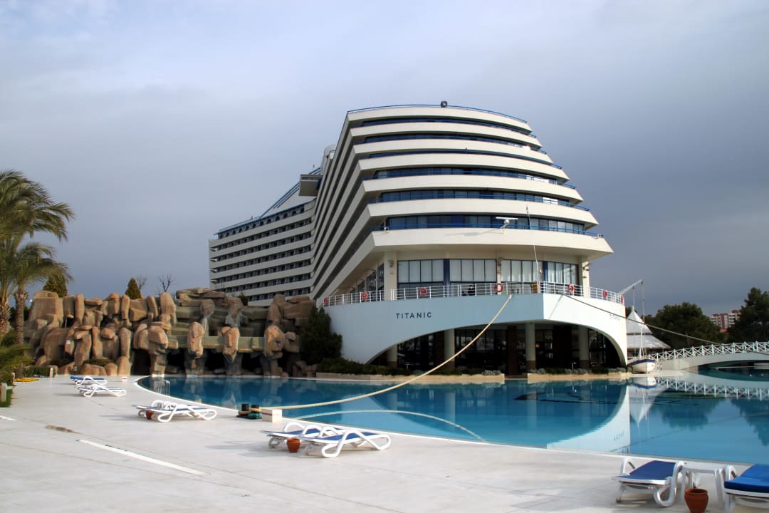 Titanic-Hotel mit Badeanlage Titanic Deluxe Lara