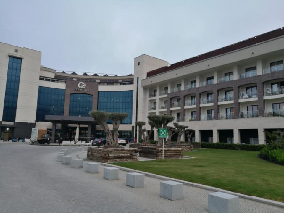 Außenansicht DoubleTree by Hilton Antalya-Kemer
