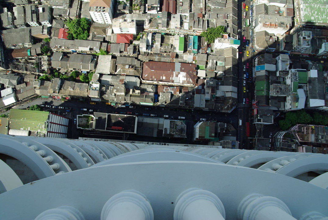 Da geht's aber weit runter Hotel Lebua At State Tower