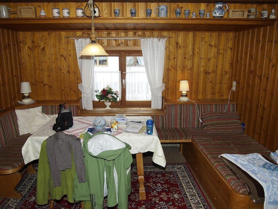 Wohnzimmer: Rustikal und gemütlich Ferienbauernhof Weber