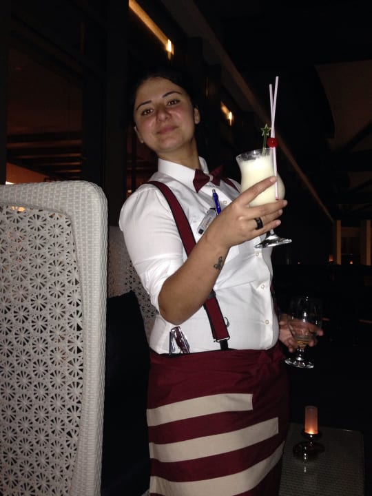 Censin von der Bar The Sense Deluxe Hotel