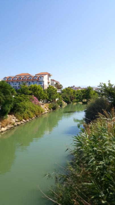 Strand Side Aquamarin Resort & Spa