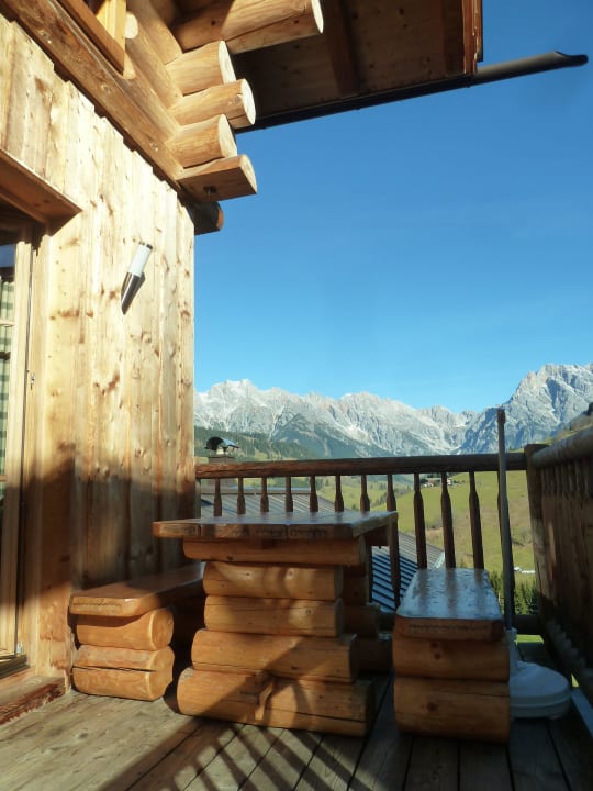 Terrasse Hüttendorf Maria Alm