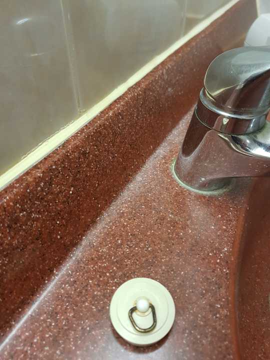 Kalkränder im Bad Hotel Rydges Rotorura