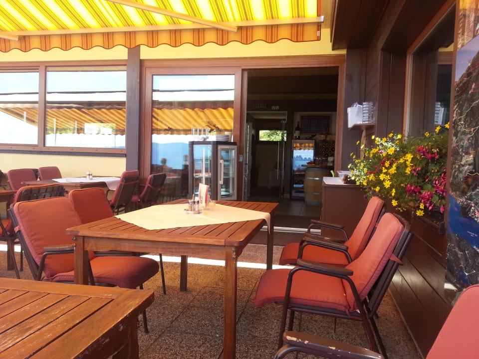 Terrasse des Hotels Gasthof Pension Hogt
