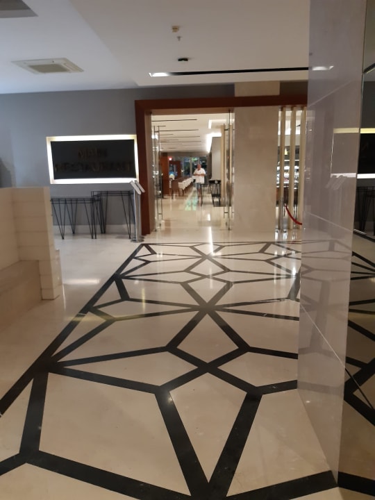 Lobby Side Sunport Hotel & Spa