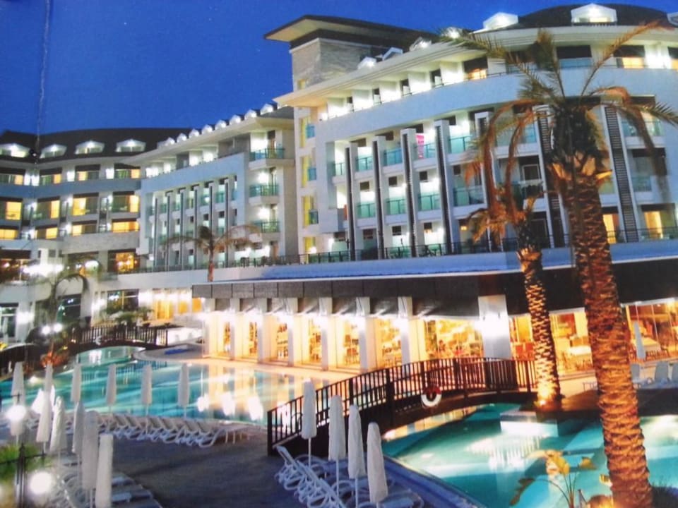 Am Abend Sunis Evren Beach Resort Hotel & Spa