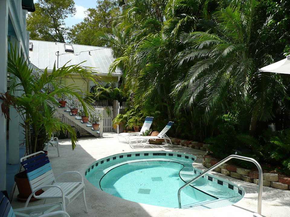 Jacuzzi Hotel Heron House Court