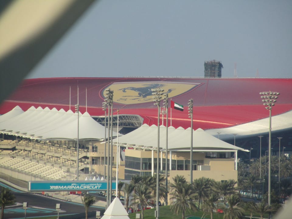 Ferrari World W Abu Dhabi - Yas Island