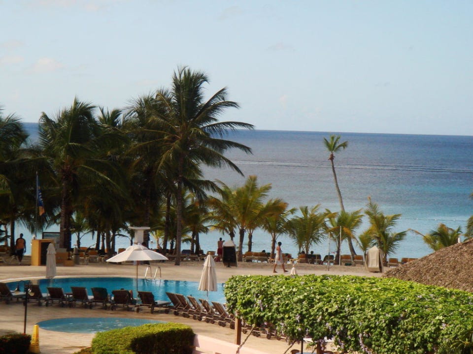 1 von 4 Pools Hotel Viva Dominicus Palace by Wyndham-All Inclusive Resort