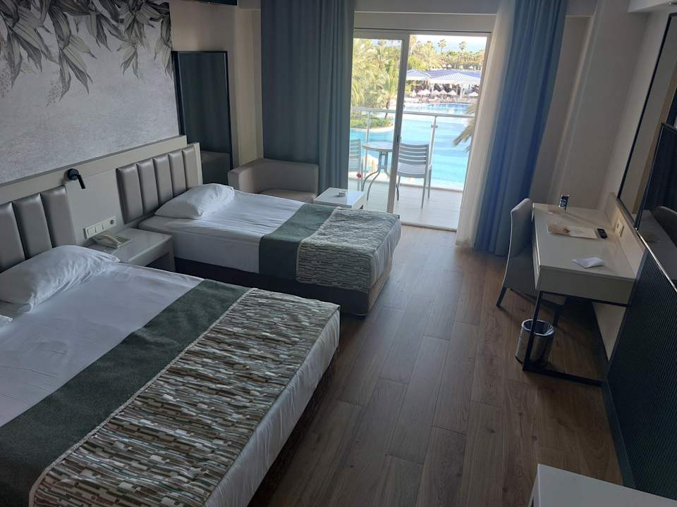 Zimmer Seaden Sea World Resort & Spa