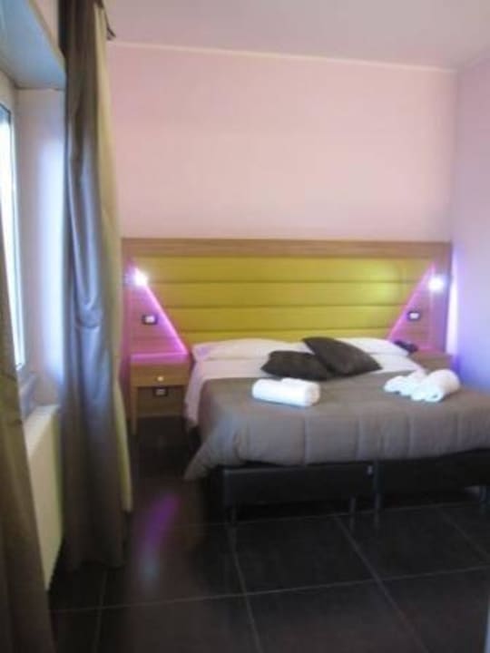 Komforthöhe, aber zu harte Matrazen B&B Ostia Antica Suite