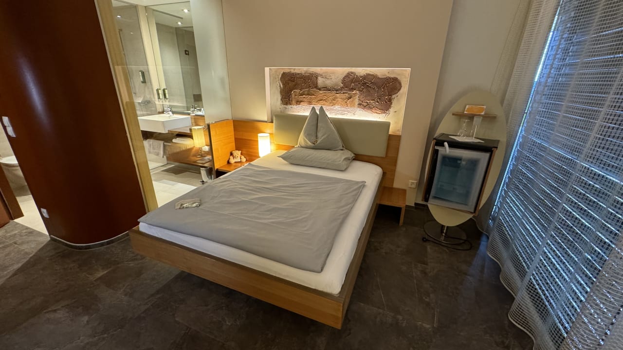 Zimmer AVIVA make friends