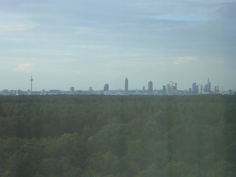 Blick aus dem Fenster Hilton Garden Inn Frankfurt Airport