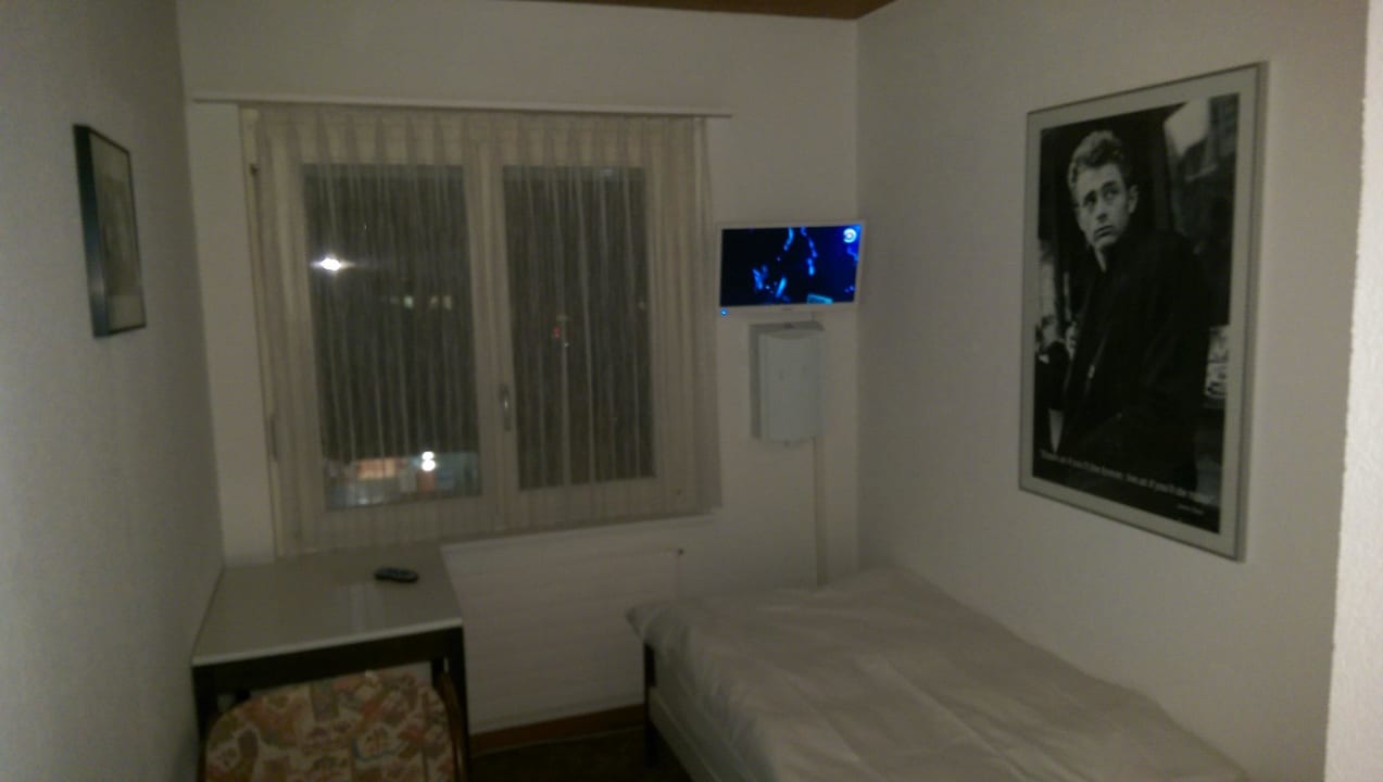 Klein, hat aber alles da Hotel Wilhelm Tell