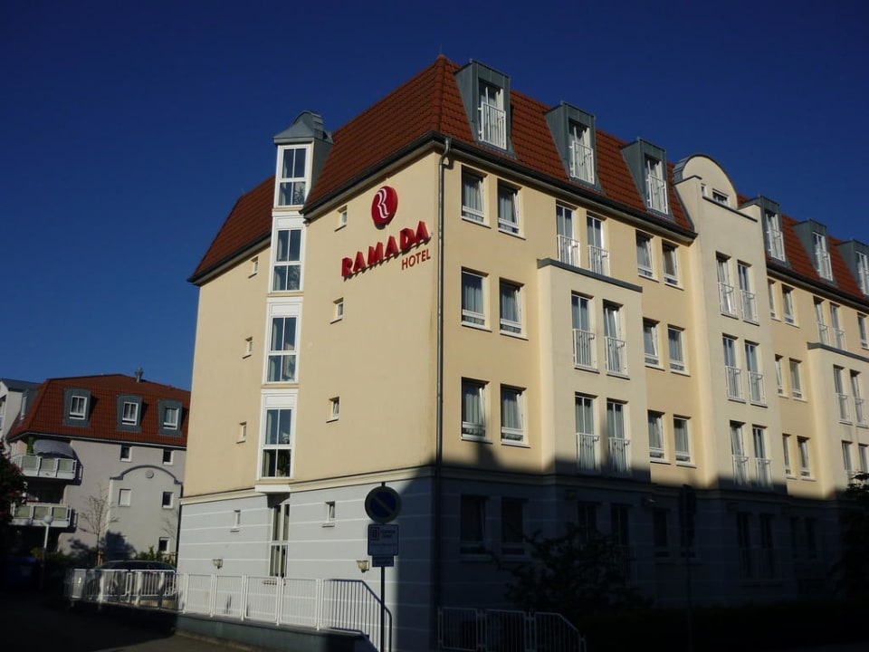 Ramada Resident Hotel Dresden ACHAT Hotel Dresden Elbufer