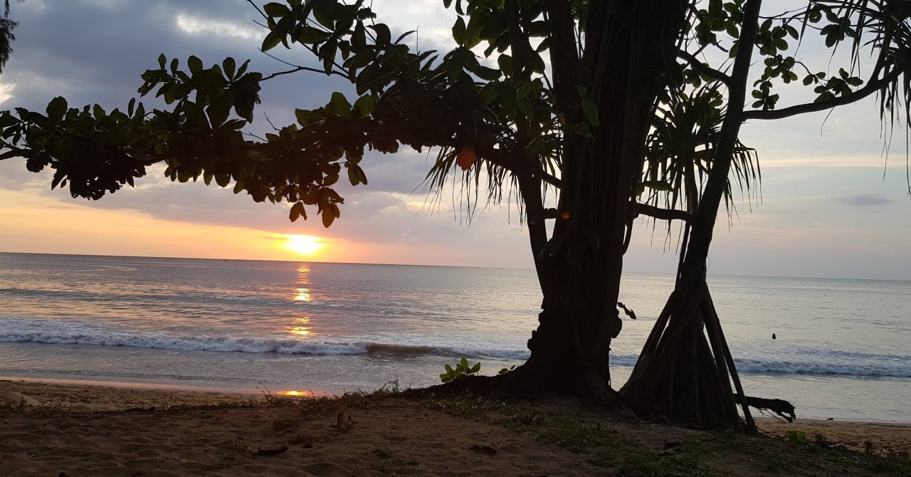 Strand Hotel Nang Thong Beach Resort 2