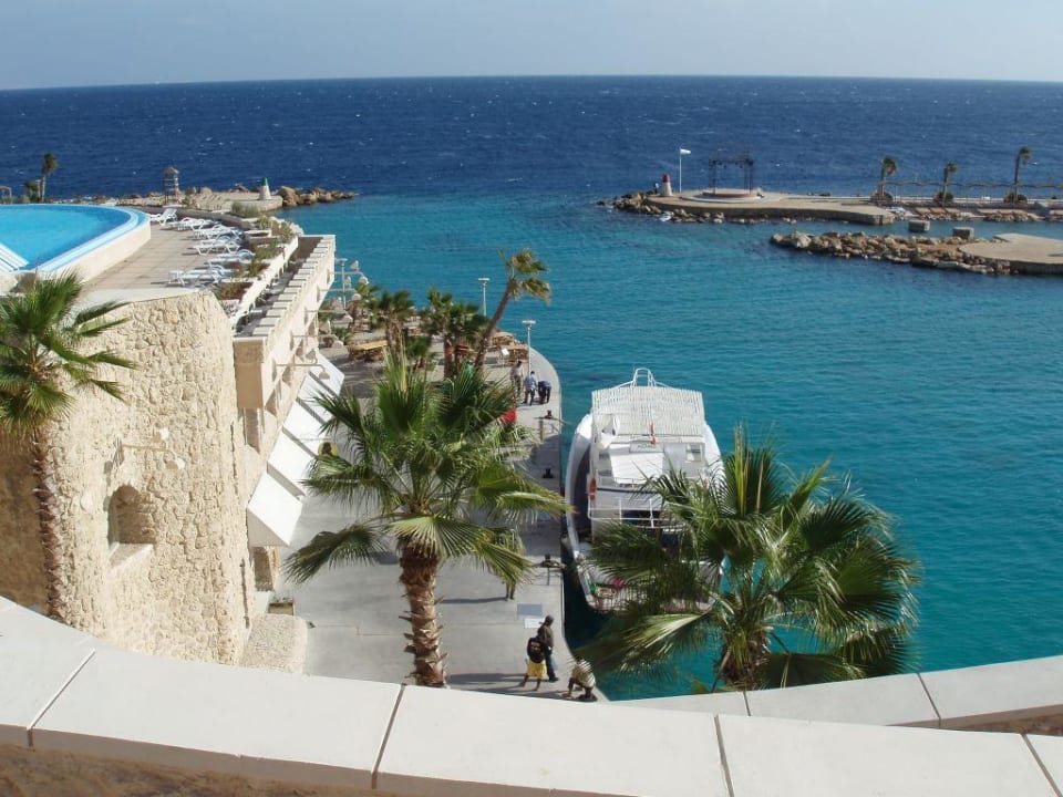 Citadel Azur Bootsanlegeplatz / Tauchschiff Pickalbatros Citadel Resort