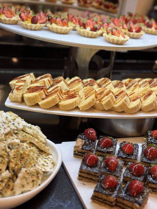 Gastro Well Palace Side