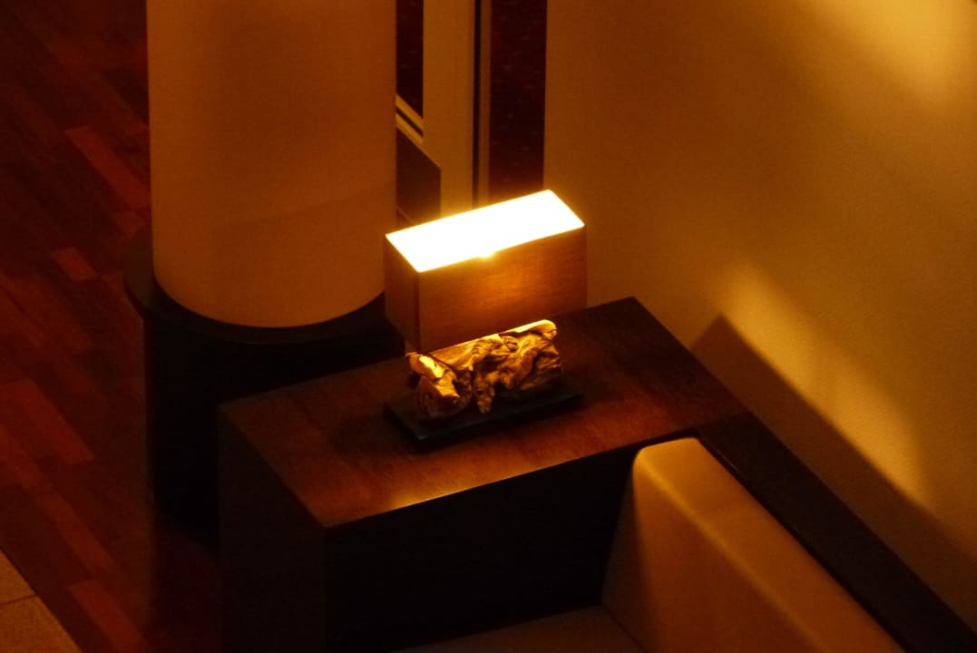 Eingang Hotel Vier Jahreszeiten Zingst