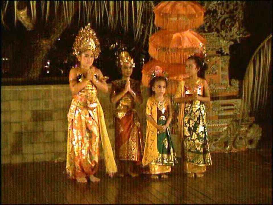 Danse balinaise Hotel The Oasis Benoa Beach Resort