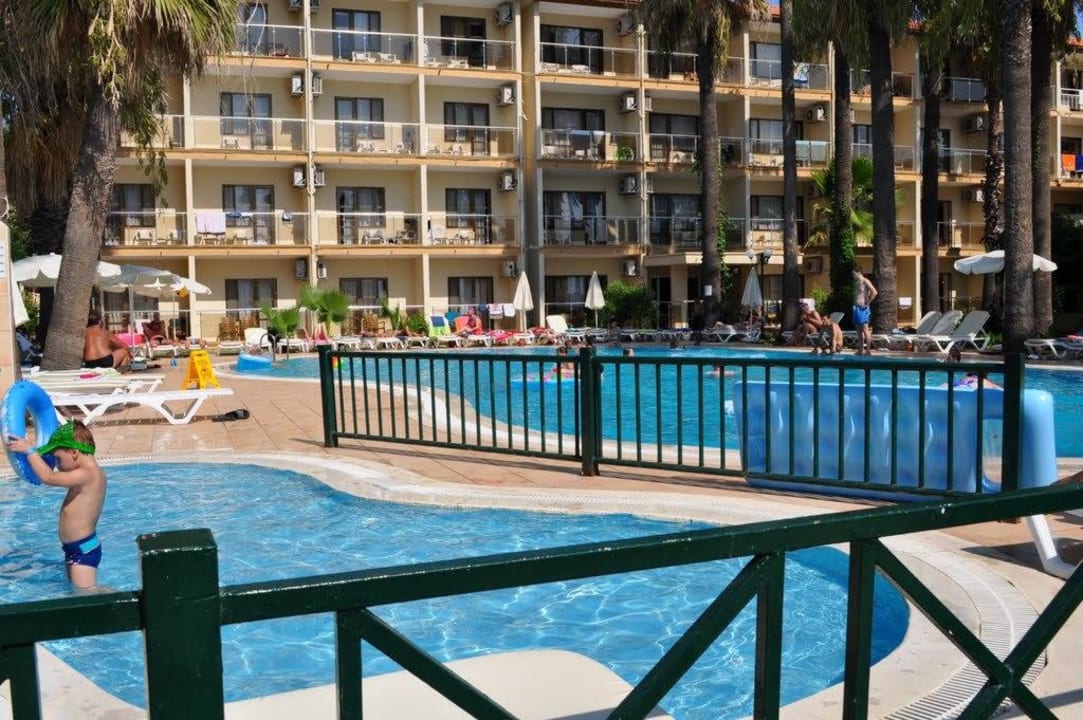 Basen Prime Beach Hotel