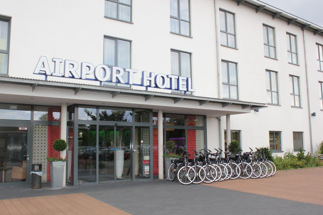 Außenansicht Airport Hotel Paderborn