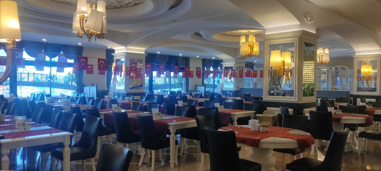 Gastro Granada Luxury Okurcalar