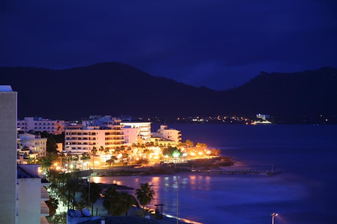 Ausblick von Zimmer 916 by night CM Playa del Moro