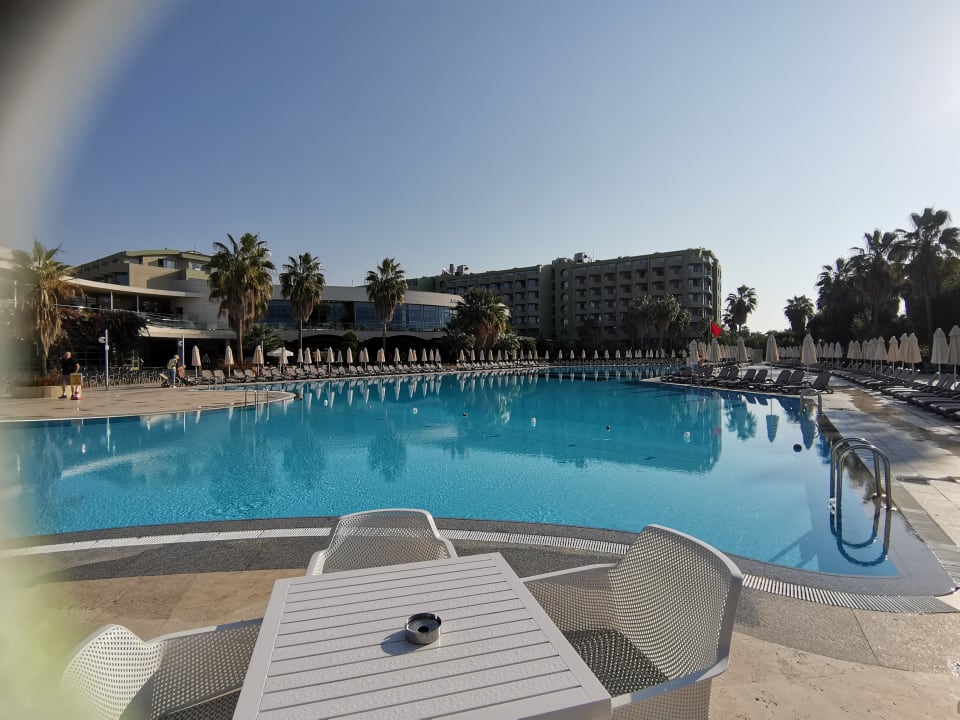 Pool VONRESORT Golden Coast