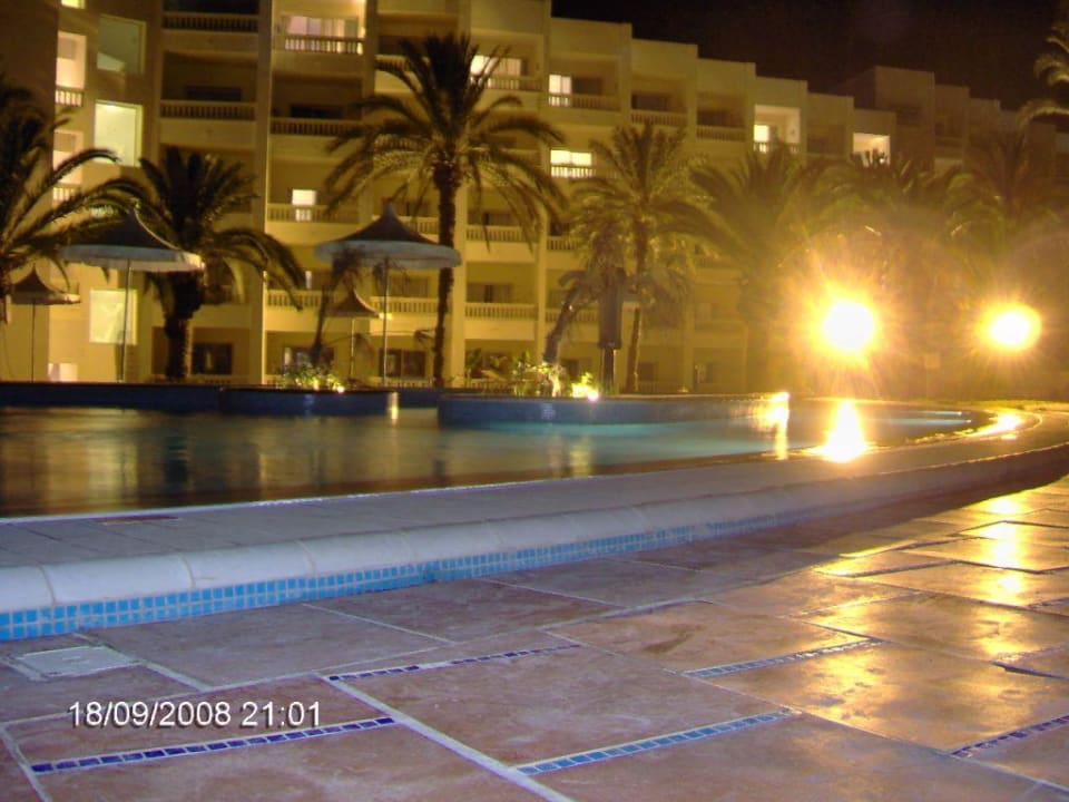 Marhaba club at night Hotel Marhaba Club
