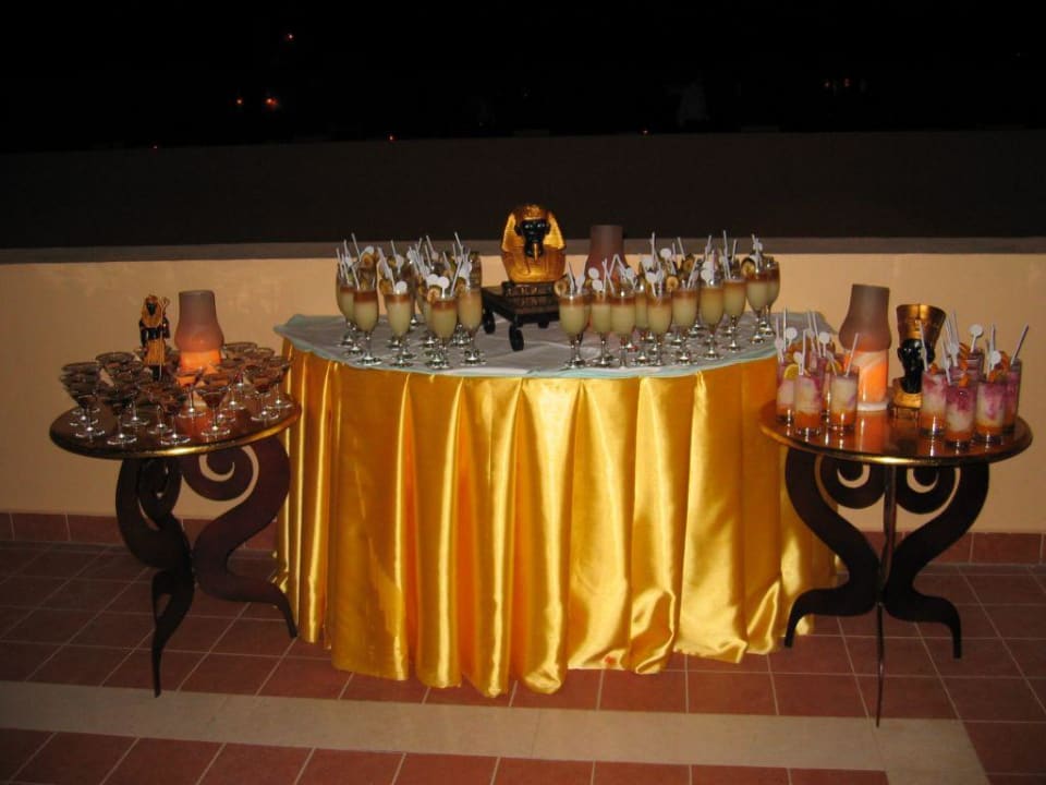 Cocktailempfang in Zuzus Bar Steigenberger Coraya Beach - Adults only