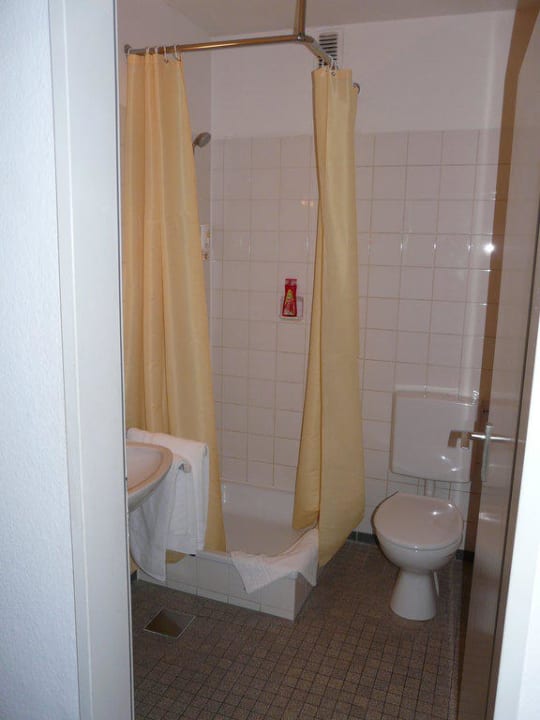 Bad Zimmer 204 Hotel Bischofslinde