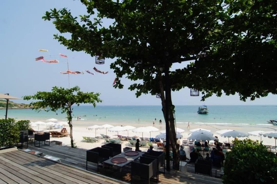 Surrounding Samed Grandview Resort