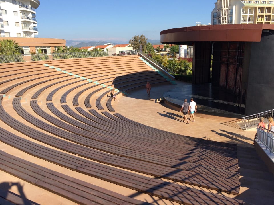 Fürs Abendprogramm Seaden Sea World Resort & Spa