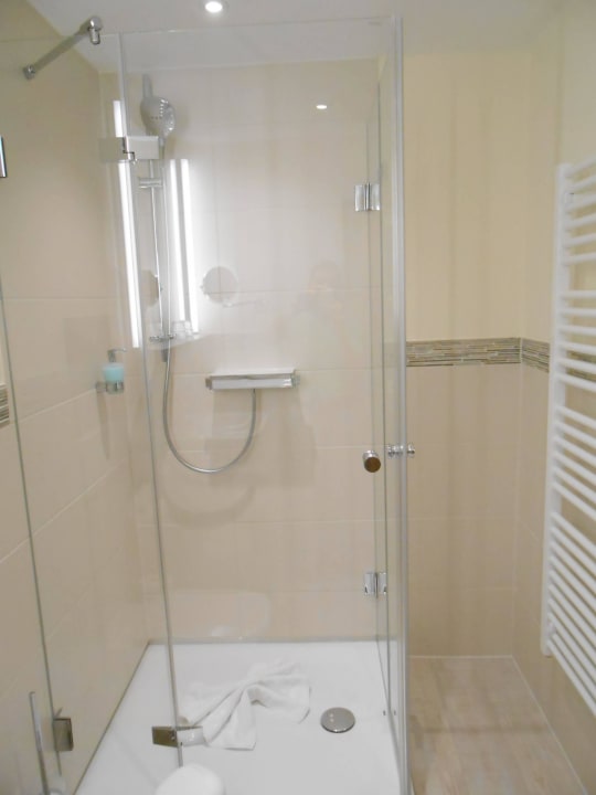 Dusche IFA Alpenhof Wildental Kleinwalsertal