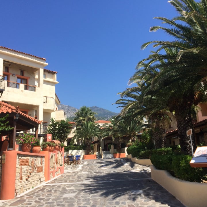 Außenansicht Hotel Kampos Village Resort