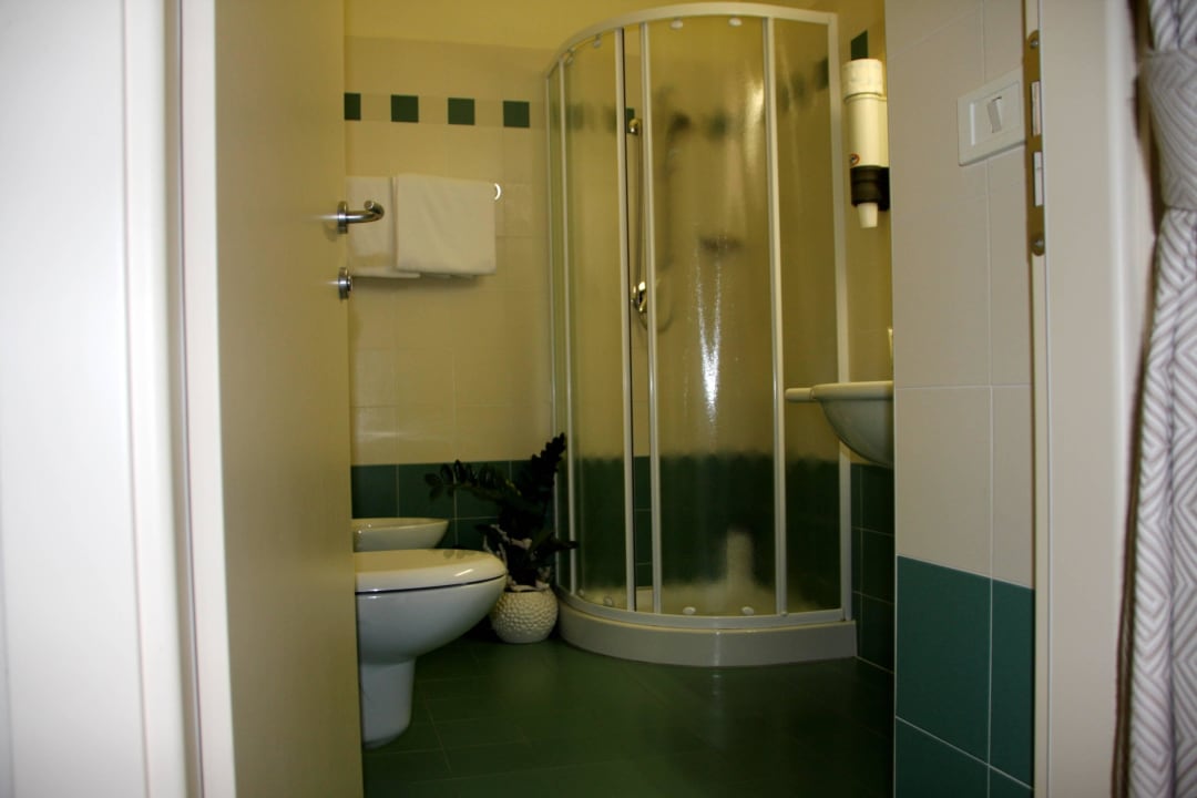 Bagno Hotel Beaurivage