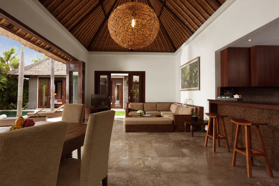 Four Bedroom Villa - Dining Room Mahagiri Villas Sanur