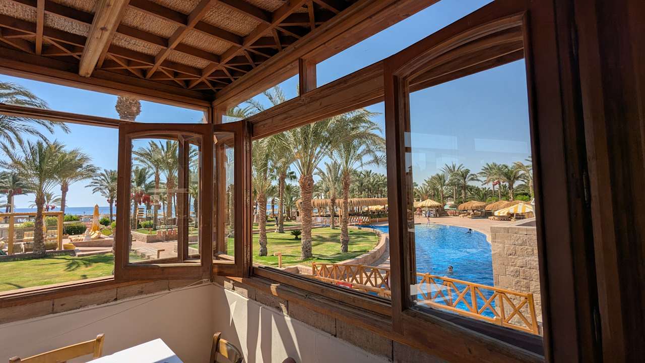 Gastro Fort Arabesque Resort, Spa & Villas