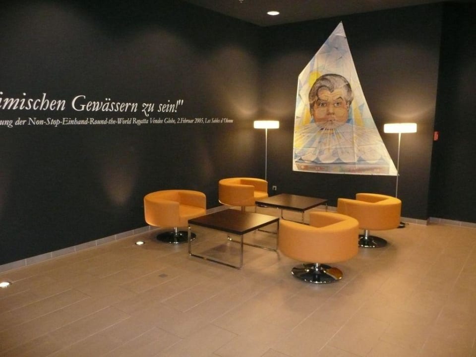 Sitzgruppe in der Lobby ATLANTIC Hotel Sail City