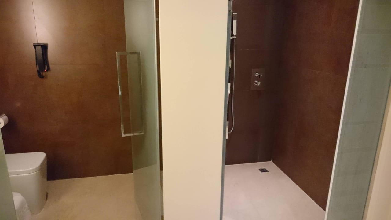 Bad zu Zimmer 3007 Hotel InterContinental Doha The City