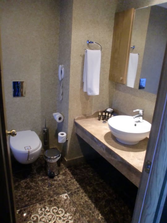 Sehr modern Granada Luxury Okurcalar